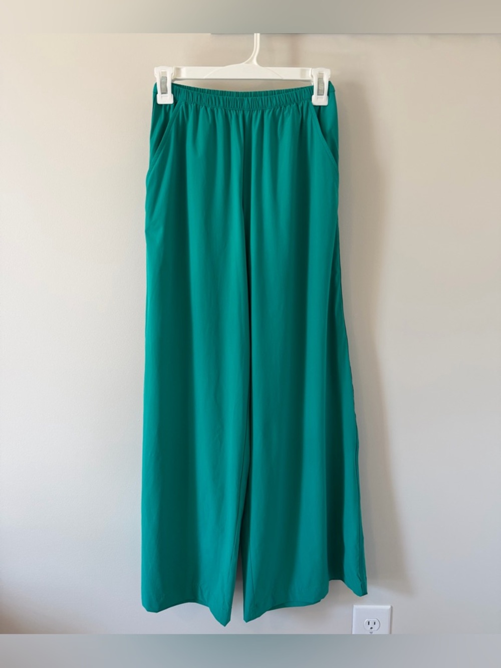 Alo Yoga Breezy Wide Leg Pant Spruce Green Women’s Size XXS 29” Inseam
